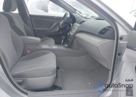 2010 Toyota Camry Le from USA, damaged, VIN 4T1BF3EK9AU077359